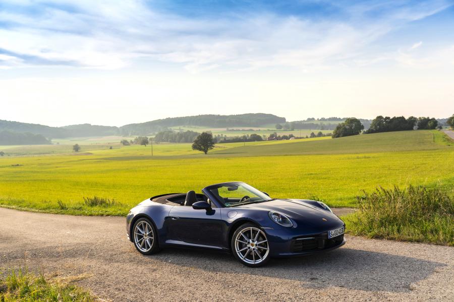  Porsche 911 Carrera Cabriolet (992) 2019 года  (WW) (фото 27 из 62)